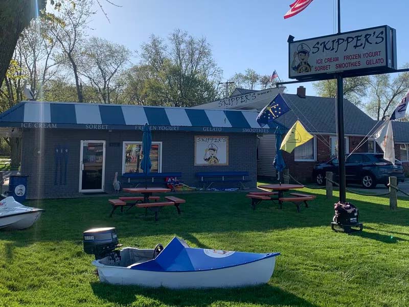 Skipper's Frozen Yogurt & Dessert Shop